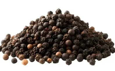 Image of a mound of black peppercorns